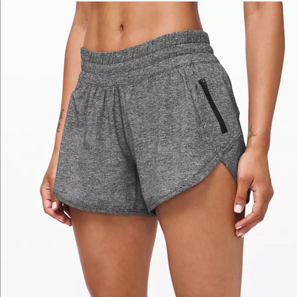 lululemon 4” Tracker Shorts Size 6